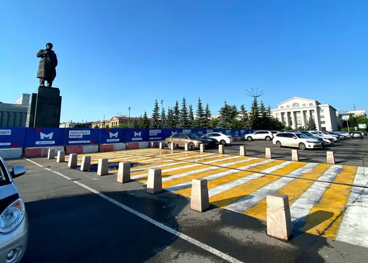 В Красноярске из-за строительства метро 25 июня закроют парковку на площади Революции