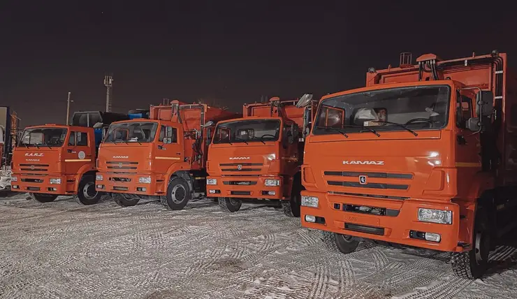 В Красноярске запущены в работу 4 эко-мусоровоза