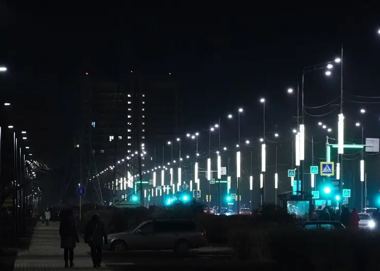 В Красноярске 26 января на неделю включат праздничную иллюминацию