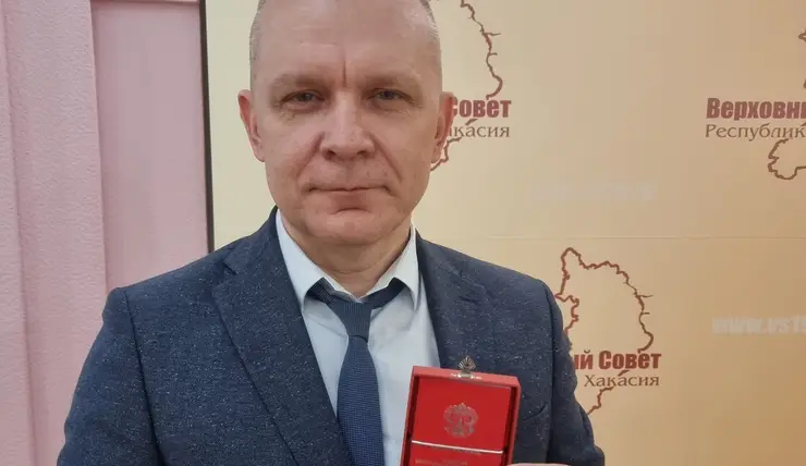 Топ-менеджер Красноярского филиала «Ростелекома» получил медаль Центральной избирательной комиссии РФ