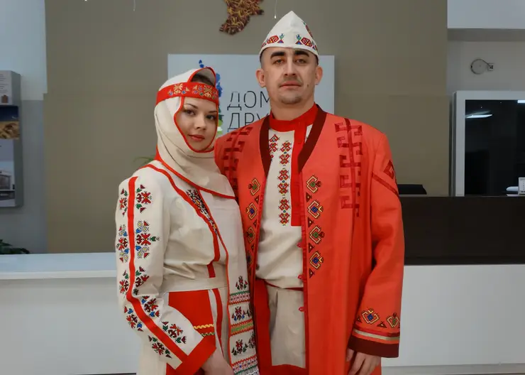 Дом дружбы народов «Родина» познакомит красноярцев с чувашским национальным костюмом