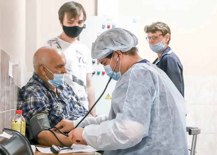 В Красноярском крае 7 617 человек заболели коронавирусом за сутки