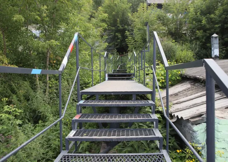 Как в Красноярске  дачный посёлок превратили в музей, а лестницу — в арт-объект