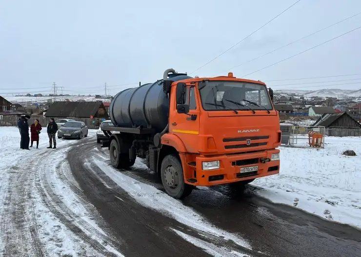До 50 тысяч рублей заплатит водитель ассенизаторской машины за слив жидких бытовых отходов в Красноярске