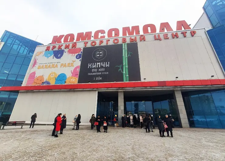 В Красноярске ограничат въезд на парковку ТРК «Комсомолл»