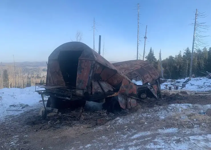 В Красноярском крае 48-летний мужчина поджег вагончик с лесорубами