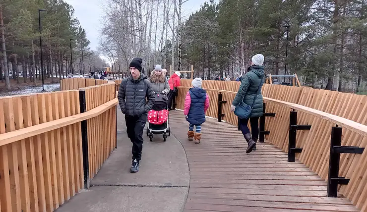 В Сосновоборске создали экопарк «Белкин Дом» со скейтпарком и большой детской площадкой