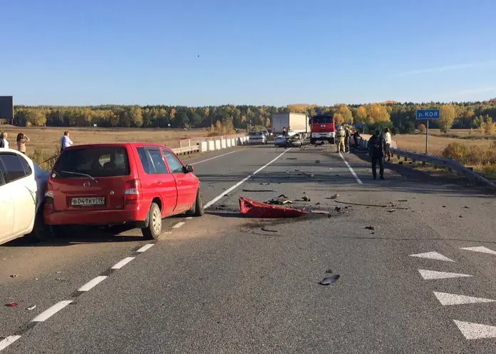 На трассе в Шушенском районе столкнулись три автомобиля