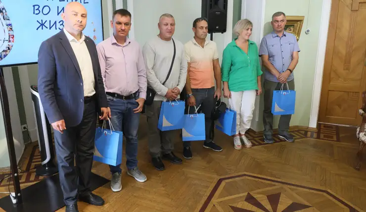 В Красноярске сотрудников РУСАЛа наградили званием «Почетный донор России»