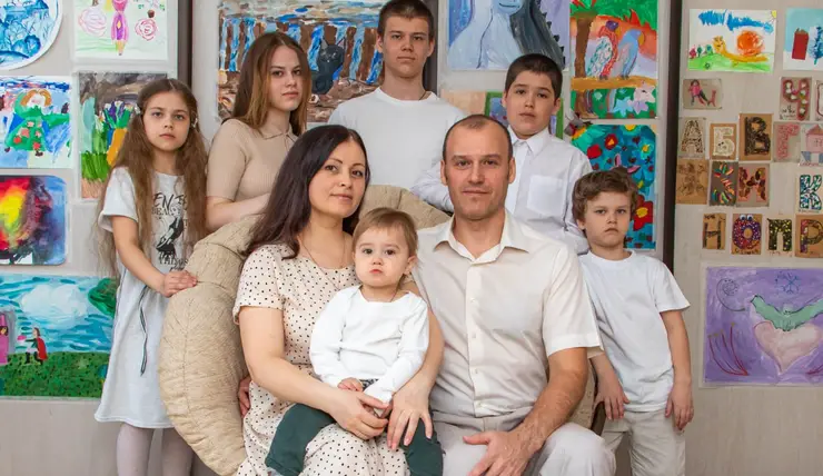 В Красноярске семья Олехнович победила в региональном этапе «Семья года – 2023»