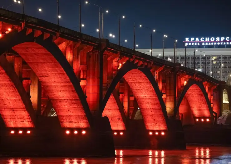 В Красноярске 7 апреля мосты зажгутся праздничной иллюминацией