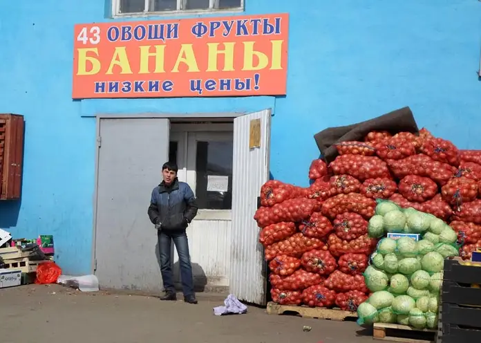 В Красноярске  на «Южный рынок» запретили проезд транспорта