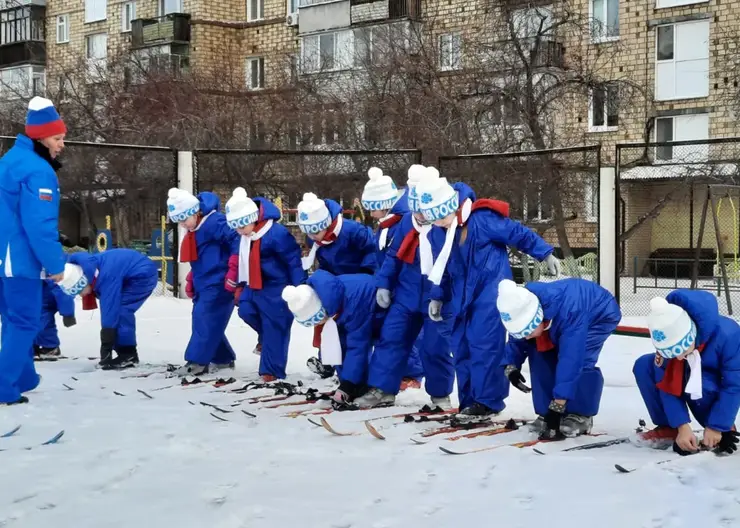 Воспитанники красноярского детсада готовятся к «Лыжне России»