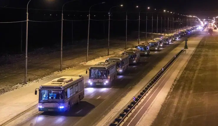 В Красноярск из Москвы приехали еще 30 автобусов
