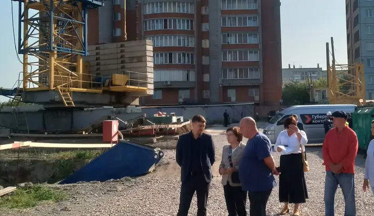 В Красноярске в муниципальном доме на Крайней достроили 5-й этаж