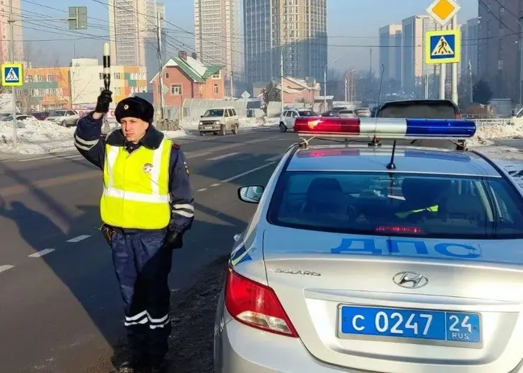 В Красноярске за 2 месяца выявили 1218 нарушений на пешеходных переходах