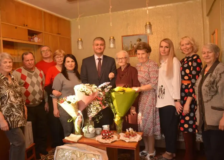 Красноярка Нина Ямских отмечает 100-летний юбилей