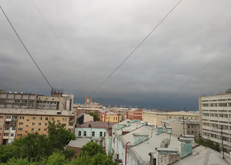 В Красноярске вечером 24 июня обещают грозы и ветер с порывами до 25 м/с