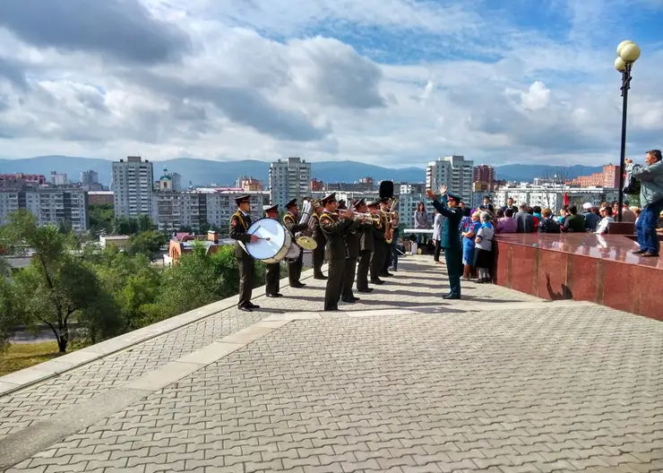 В Красноярске 2 августа пройдут памятные мероприятия и концерты в честь Дня ВДВ