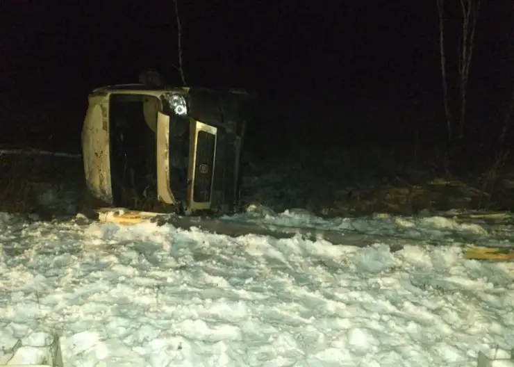 В Красноярском крае в ДТП пострадали 3 пассажира междугородного автобуса