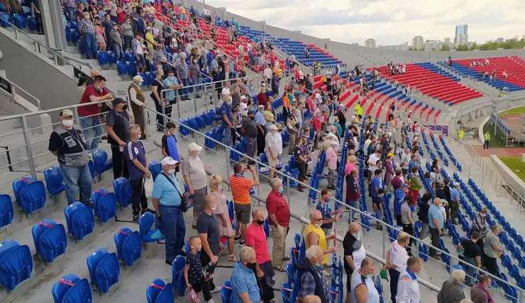 В Красноярске из-за коронавируса стадионы смогут посещать до 500 болельщиков