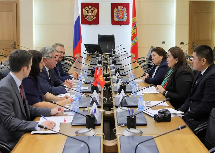 В Красноярском крае обсудили перспективы сотрудничества с Киргизией