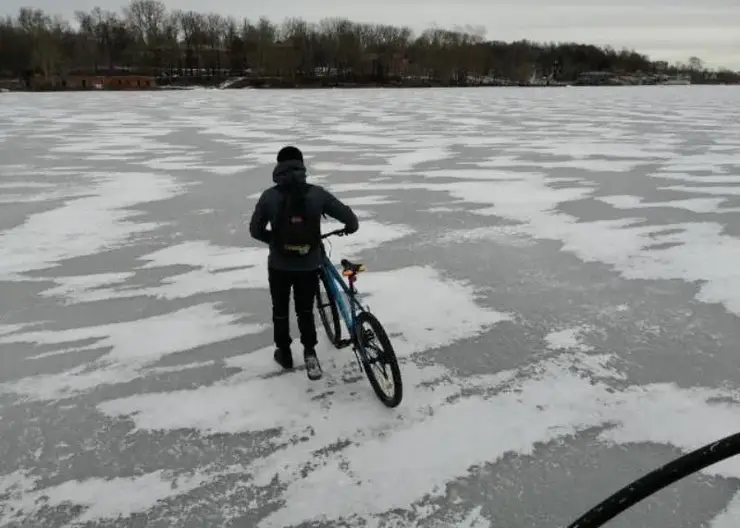 В Красноярском крае искали утонувшего мальчика на велосипеде и нашли его дома