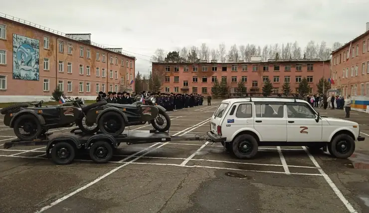 Волонтерская группа «Кедр КК_Единство_Победа» отправила в зону СВО «Ниву» и два мотоцикла