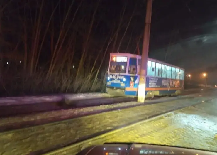 В Красноярском крае трамвай переехал 33-летнего мужчину