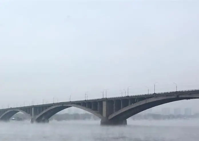 В Красноярске водолазы весной обследуют Коммунальный и Октябрьский мосты