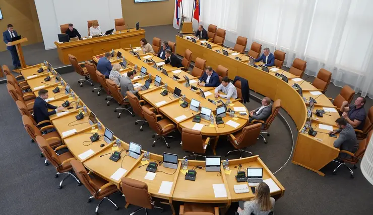 В Красноярске определили пять депутатов для выборов мэра
