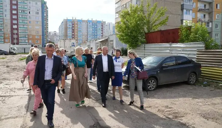 В Красноярске на месте заброшенной стройки на Мартынова появится футбольная площадка