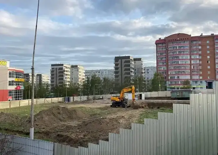 В Красноярске в микрорайоне Солнечном началось строительство бассейна