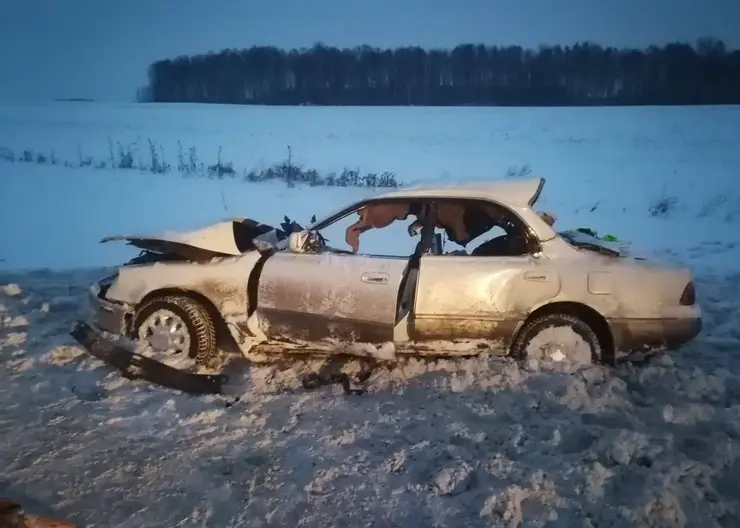 В аварии на трассе Красноярского края погибли водитель и пассажир «Тойоты»