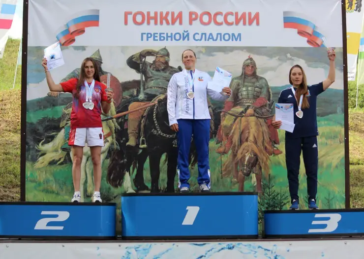 Красноярка Полина Мухгалеева взяла сразу две золотые медали на всероссийском турнире по гребному слалому