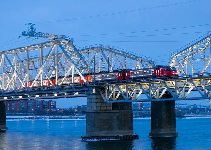 В Красноярске городская электричка перевезла двухмиллионного пассажира