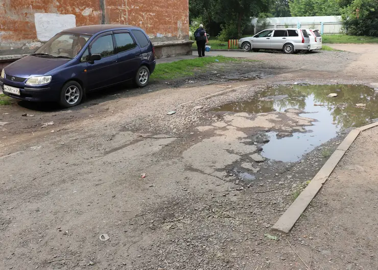 В Ленинском районе Красноярска отремонтируют 7 междворовых проездов