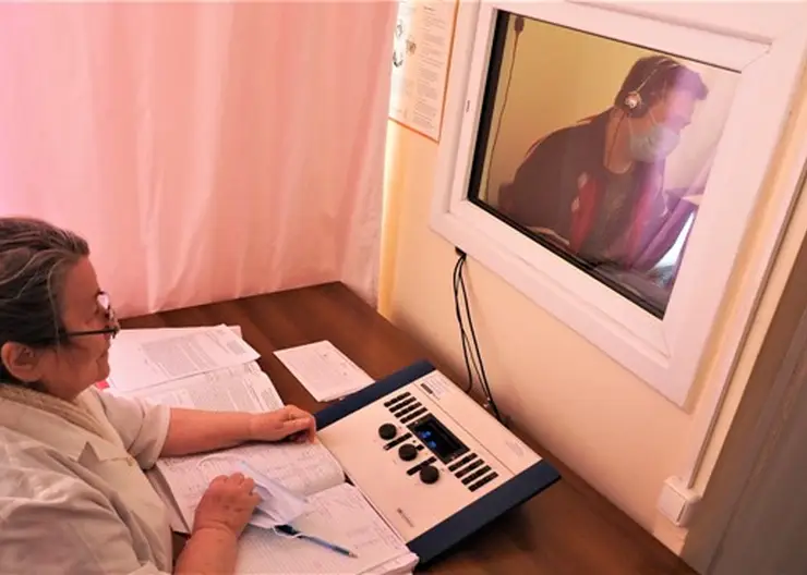 В Красноярске завершили запись на бесплатную проверку слуха