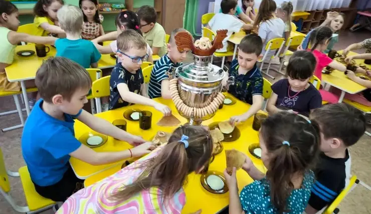 В детских садах отмечают Красноярска широкую Масленицу