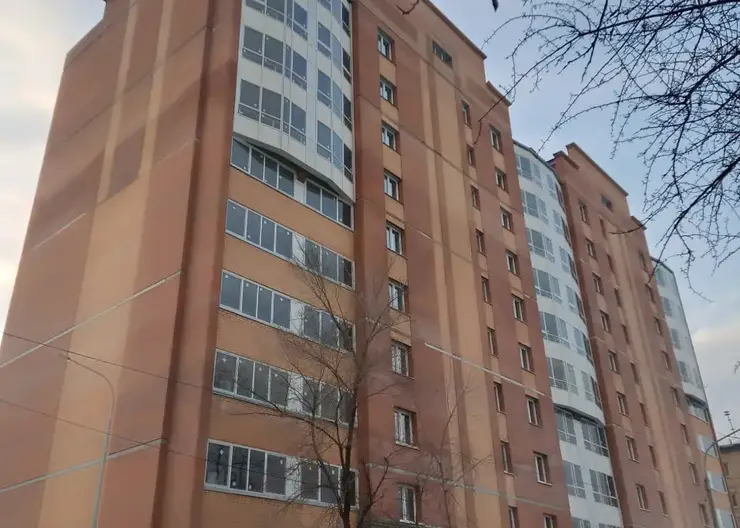 В Красноярске дольщики проблемного дома на Баумана получили ключи