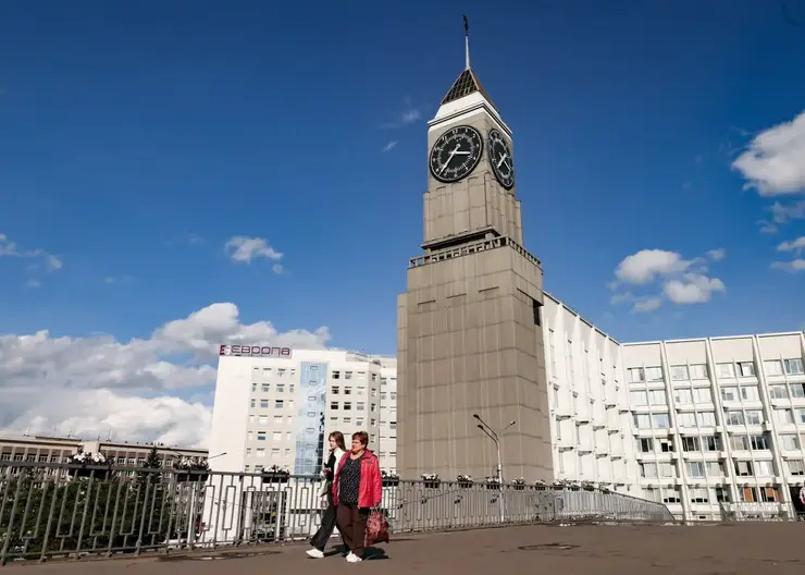 В Красноярске главные городские часы исполнят композицию «Прощальный вальс»
