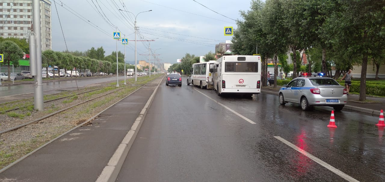 Красноярск сегодня последние свежие события. Остановка Затон Красноярск. Красноярск ОСТ Затонская.