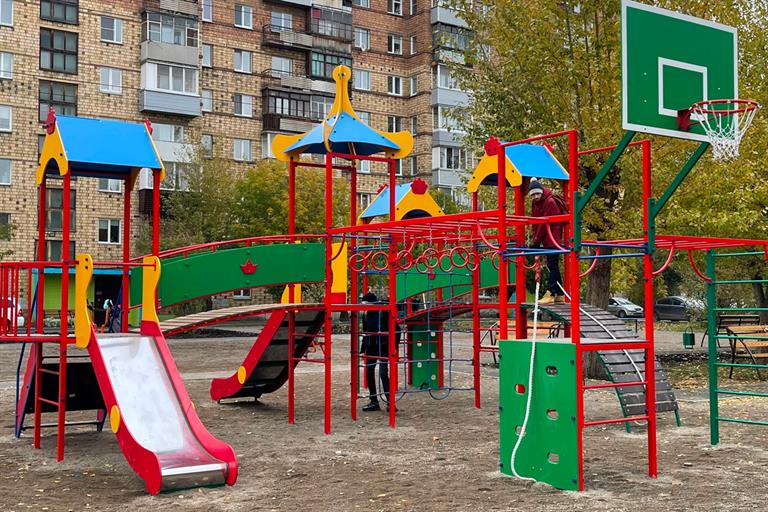 В 2023 году в Кировском районе отремонтируют пять дворов