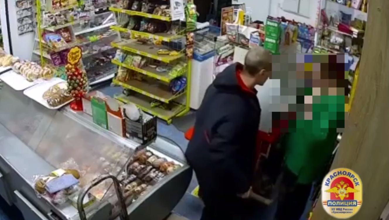 В Красноярске мужчина с молотком украл из павильона 8 тысяч рублей