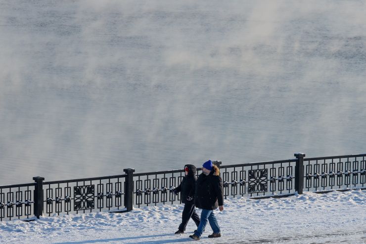В Красноярске 11 декабря прогнозируют сильный ветер и мороз