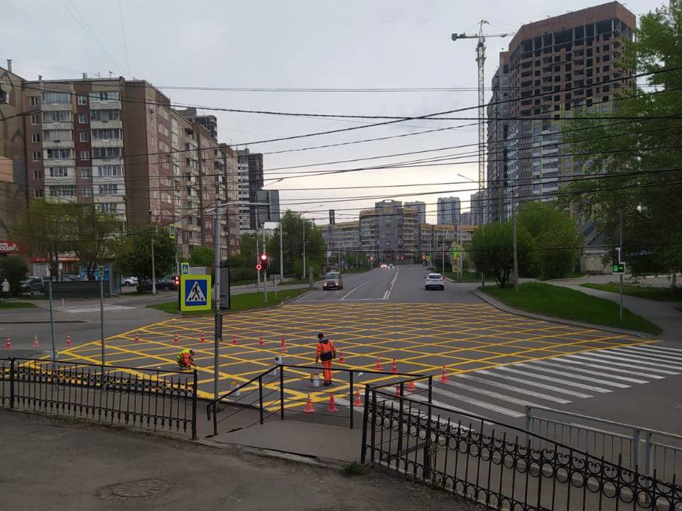 В красноярске нанесли новую «вафельную» разметку