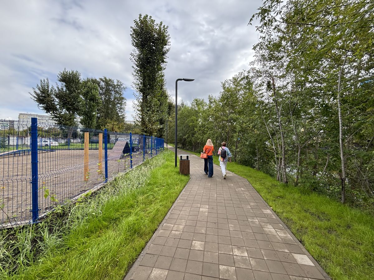 В Красноярска завершили благоустройства территории у трех озёр на Пашенном