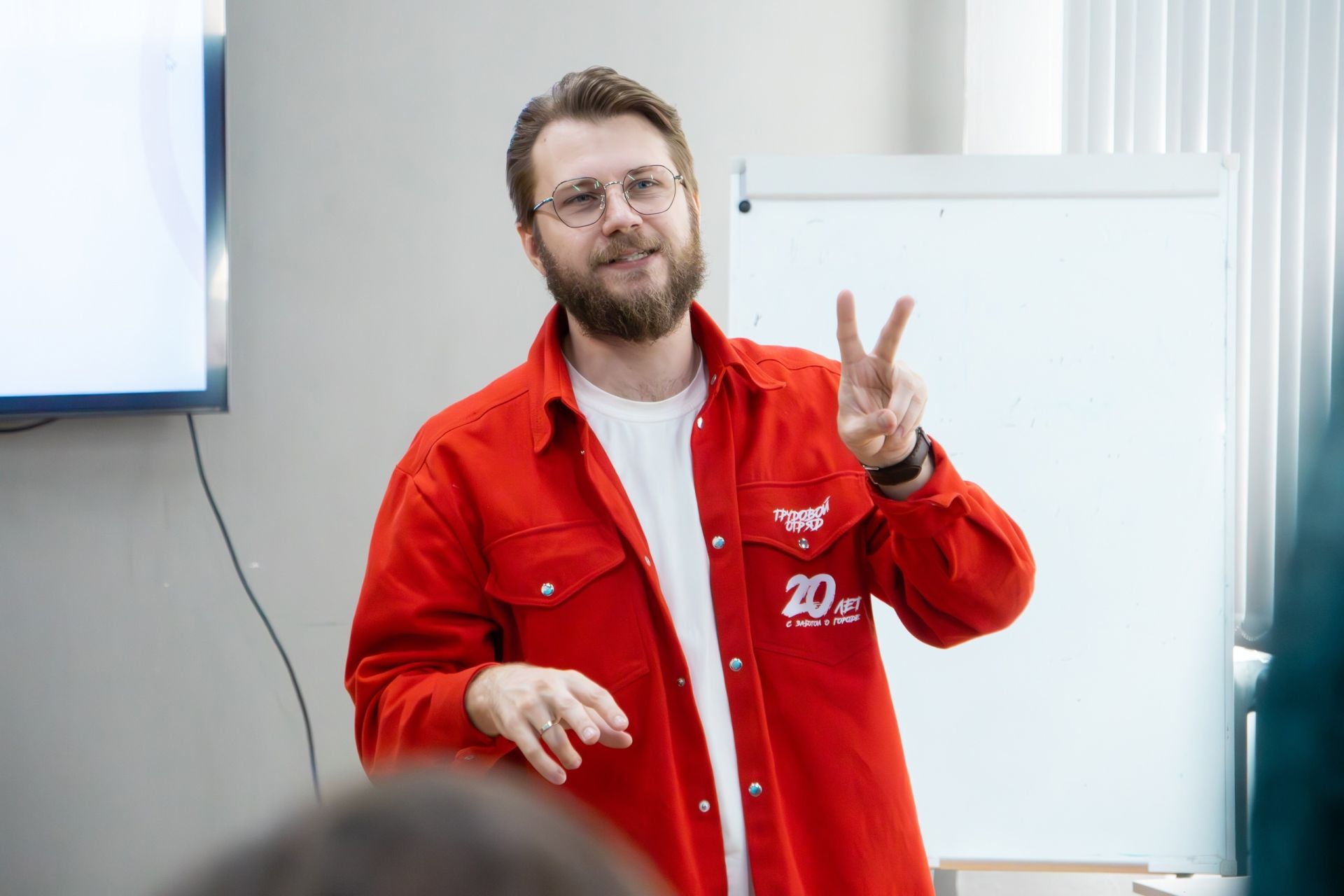 Не просто работа: молодёжный лидер Роман Витенко о работе с подростками