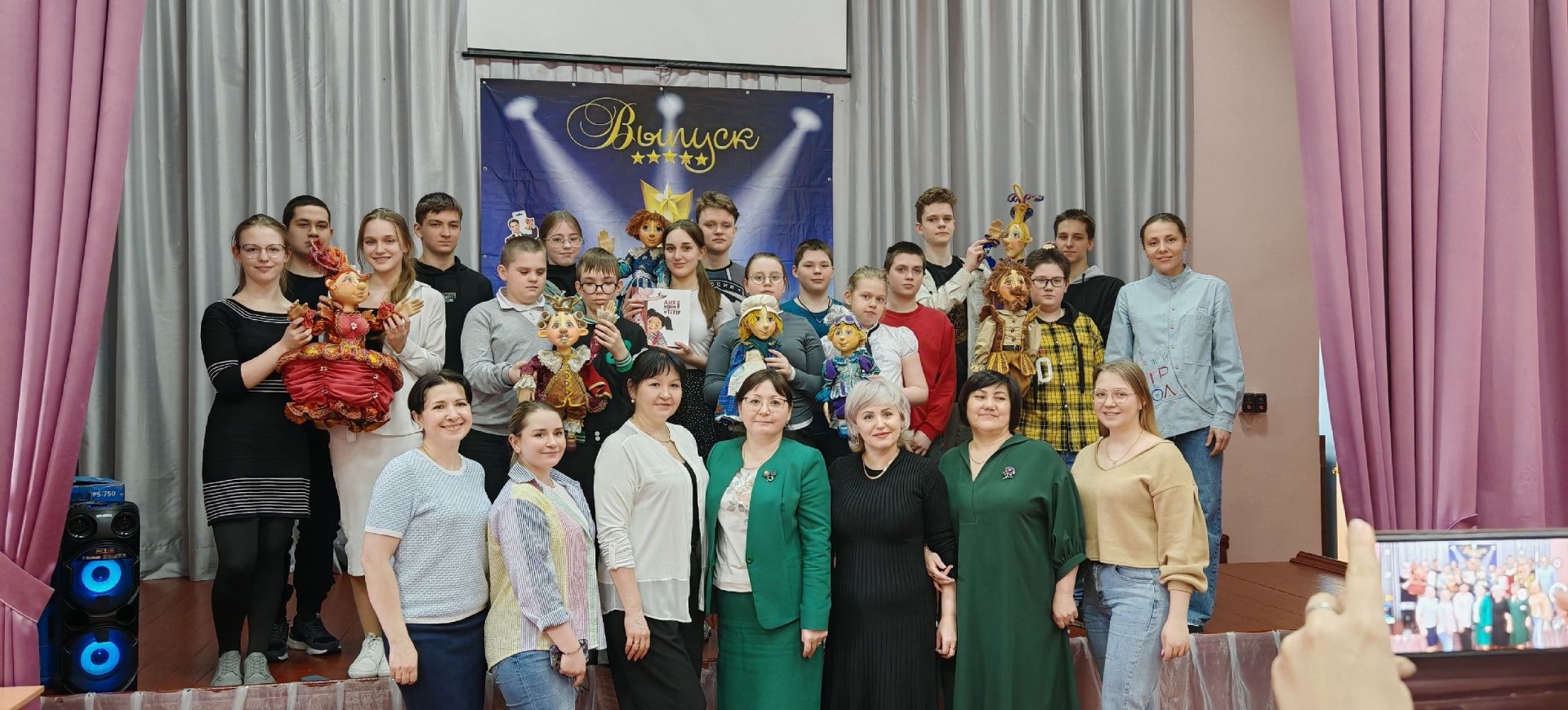 Красноярский театр кукол завершил гастроли на Диксоне