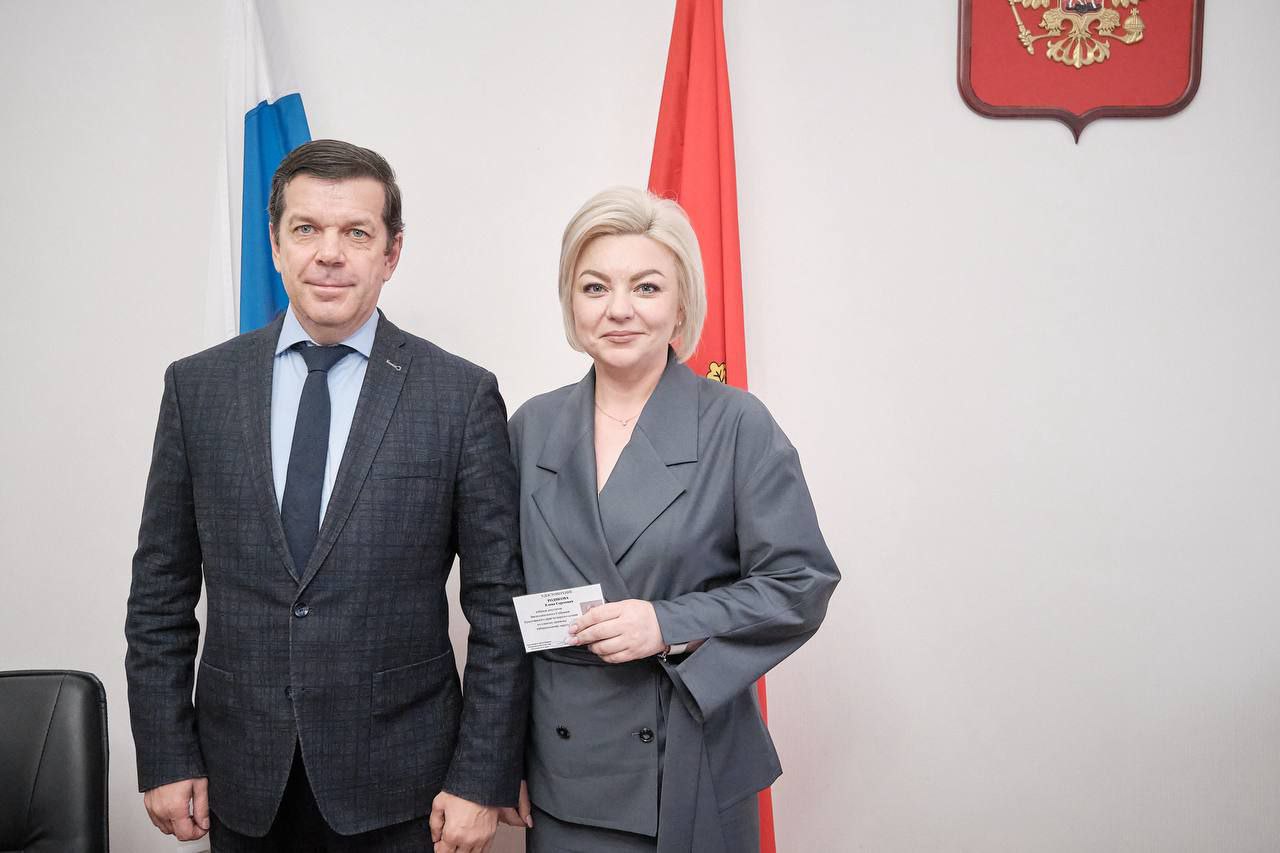 Мандат депутата Заксобрания передали Елене Родиковой